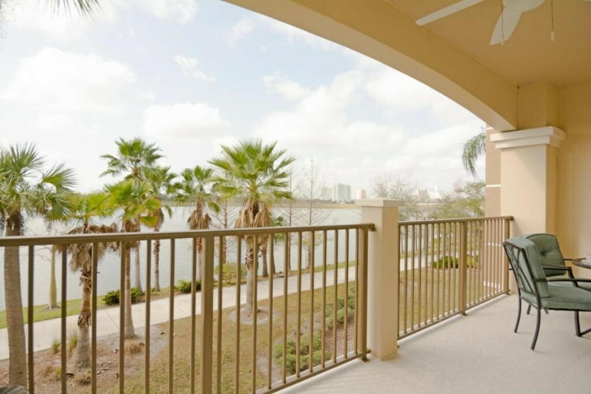 Modern Vacation Apartment With A Lake View At Vista Cay Resort Vc4816 Orlando Exterior photo