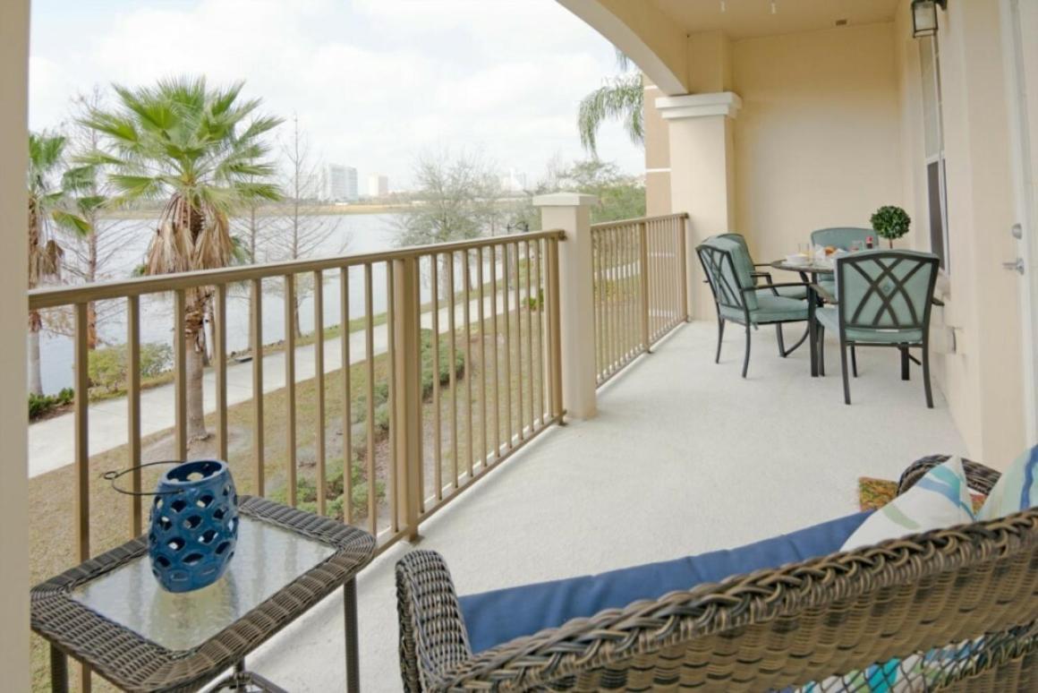 Modern Vacation Apartment With A Lake View At Vista Cay Resort Vc4816 Orlando Exterior photo