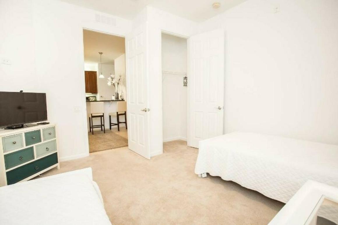 Modern Vacation Apartment With A Lake View At Vista Cay Resort Vc4816 Orlando Exterior photo